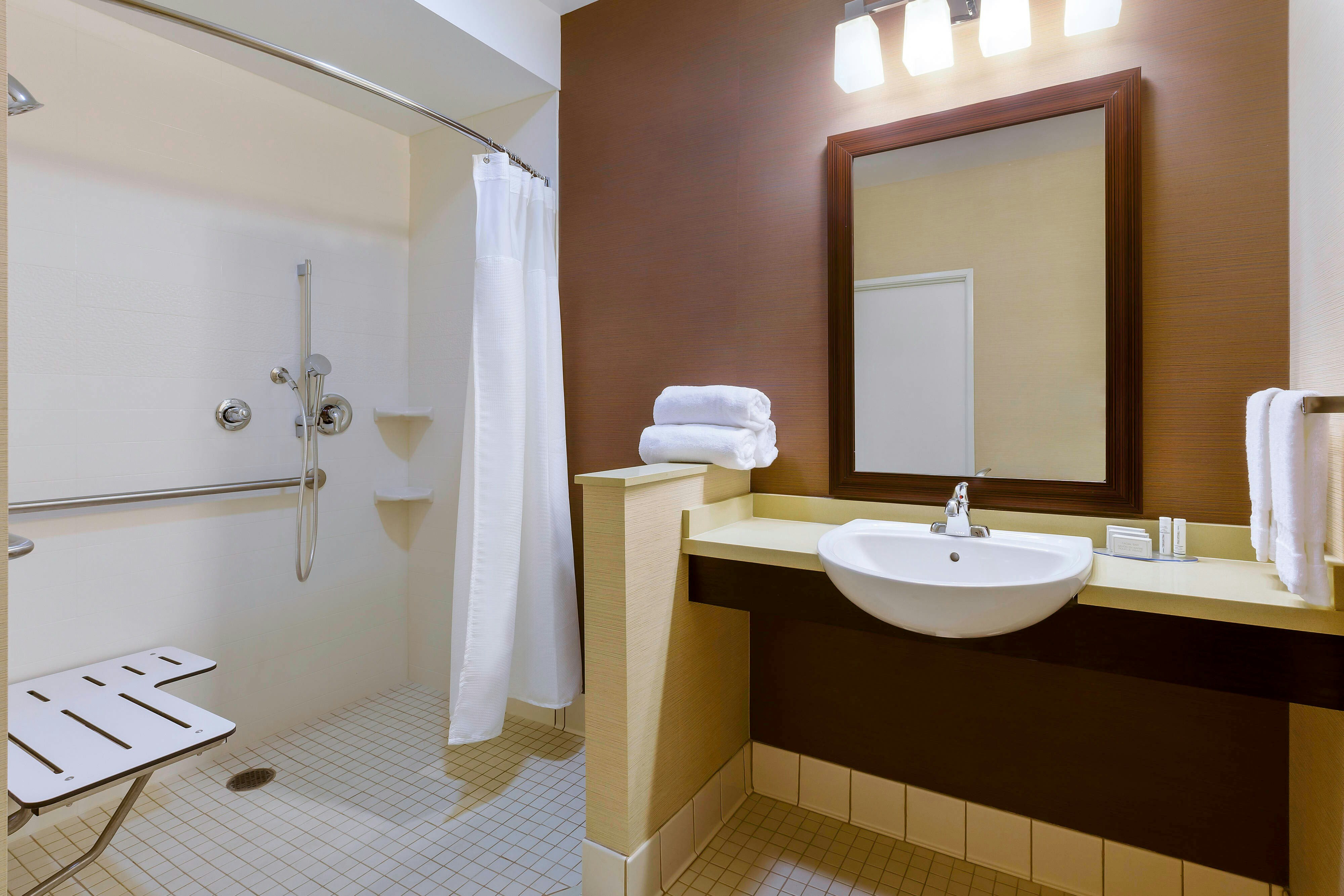 Room, 2 Queen Beds