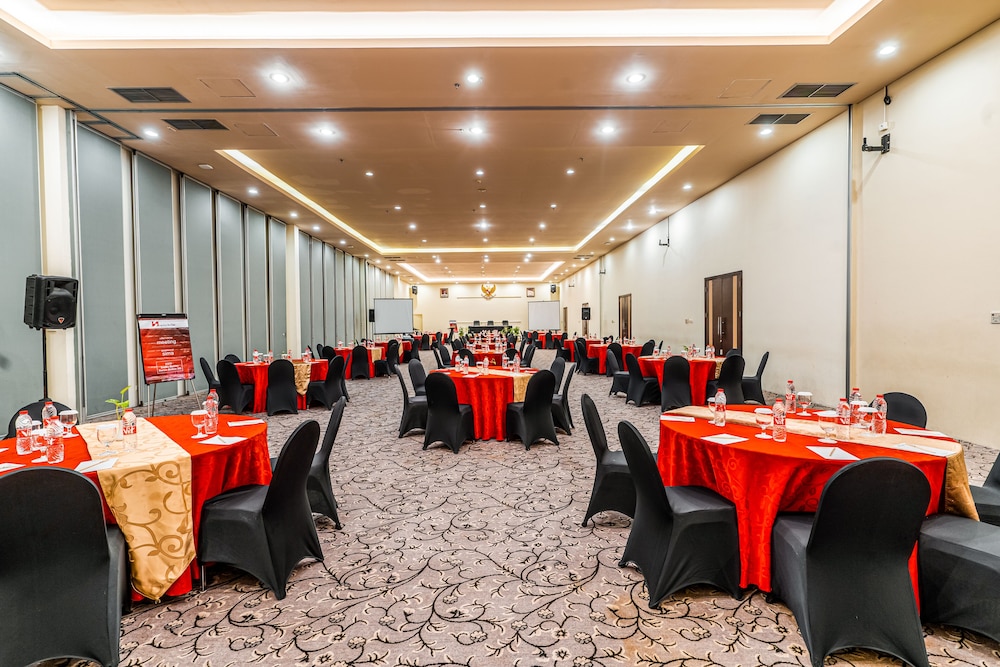 Swiss-Belinn Malang 62/74