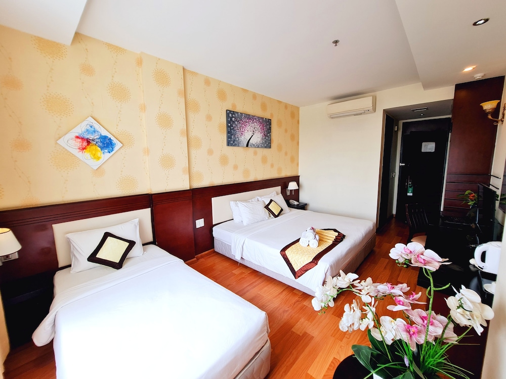 Happy Life Hotel 37/86