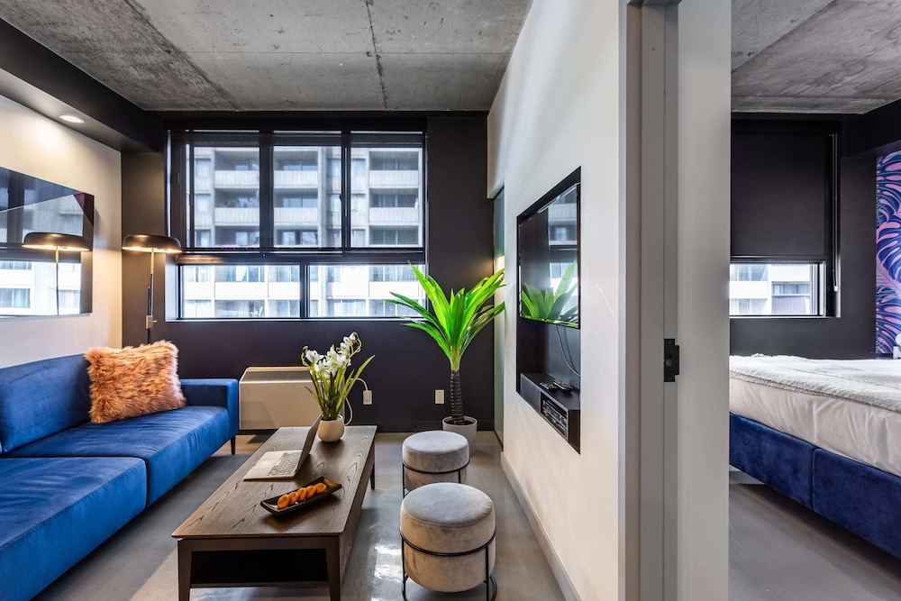 Pierce Boutique Apartments 46/73