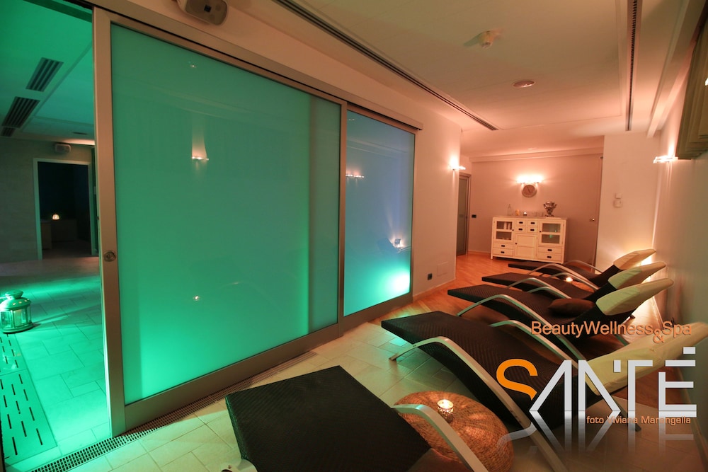 Park Hotel Sant Elia 18/40