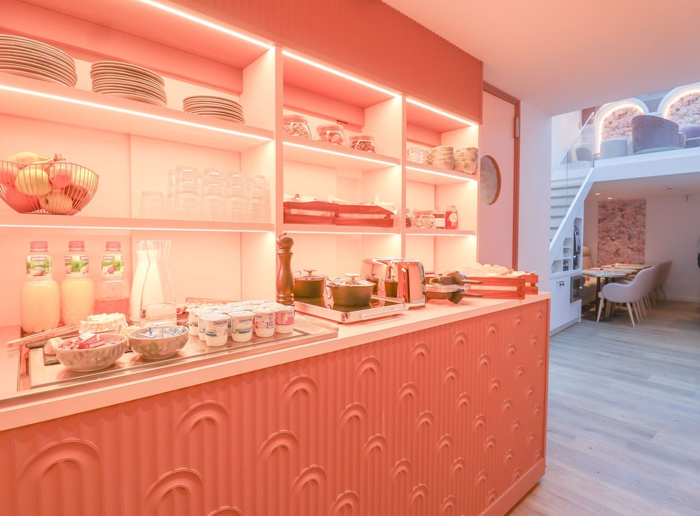 Rosa Hotel 5/60
