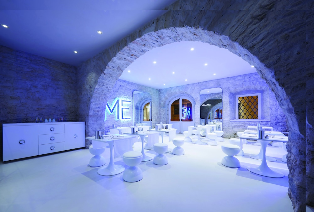 YouMe Design Place Hotel 9/43
