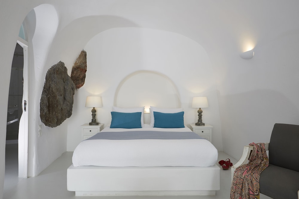 DELUXE, SUITE, QUEEN BED, SEA VIEW, JETTED TUB