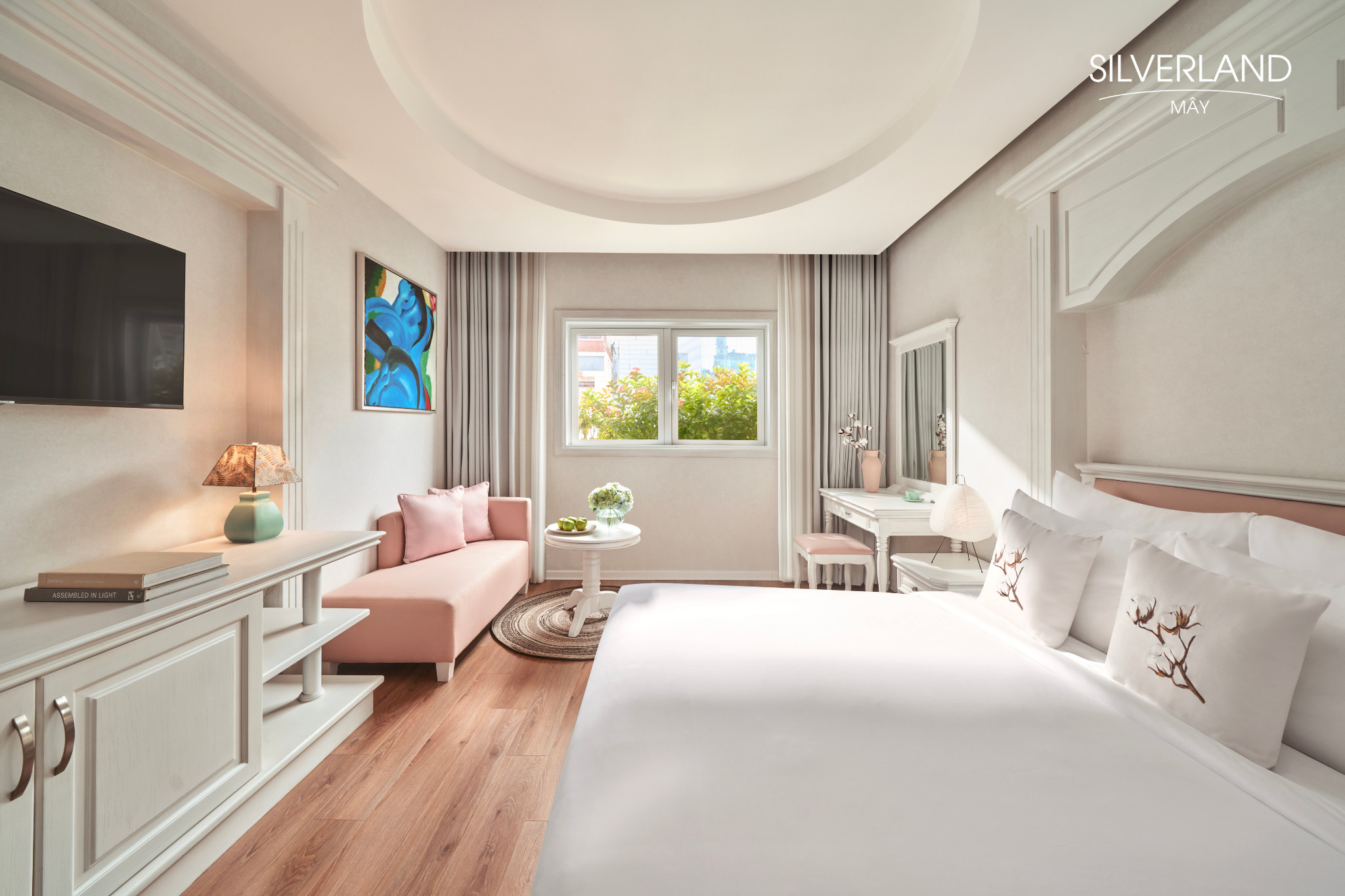 Khaya, Double or Twin Bed