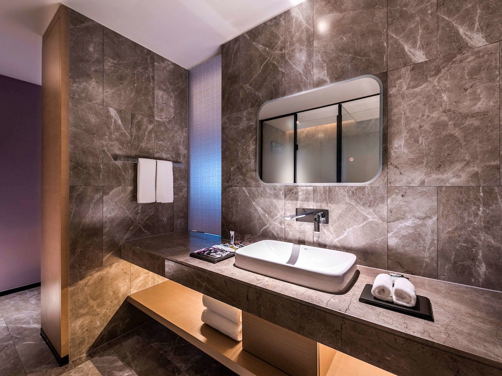 Mercure Suzhou Downtown 74/75