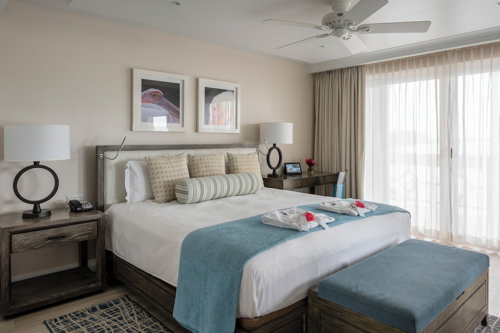 Junior Suite, Studio, King Bed, Ocean Front