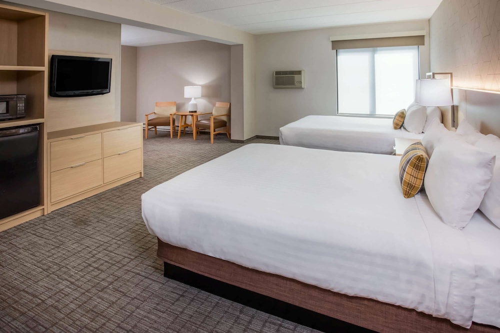 Days Inn By Wyndham Duluth By Miller Hill Mall 12/46