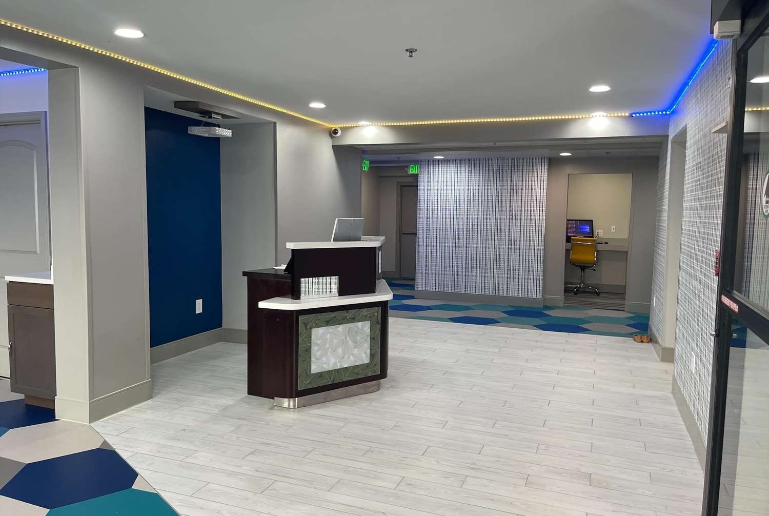 Microtel Inn & Suites by Wyndham Athens 4/45