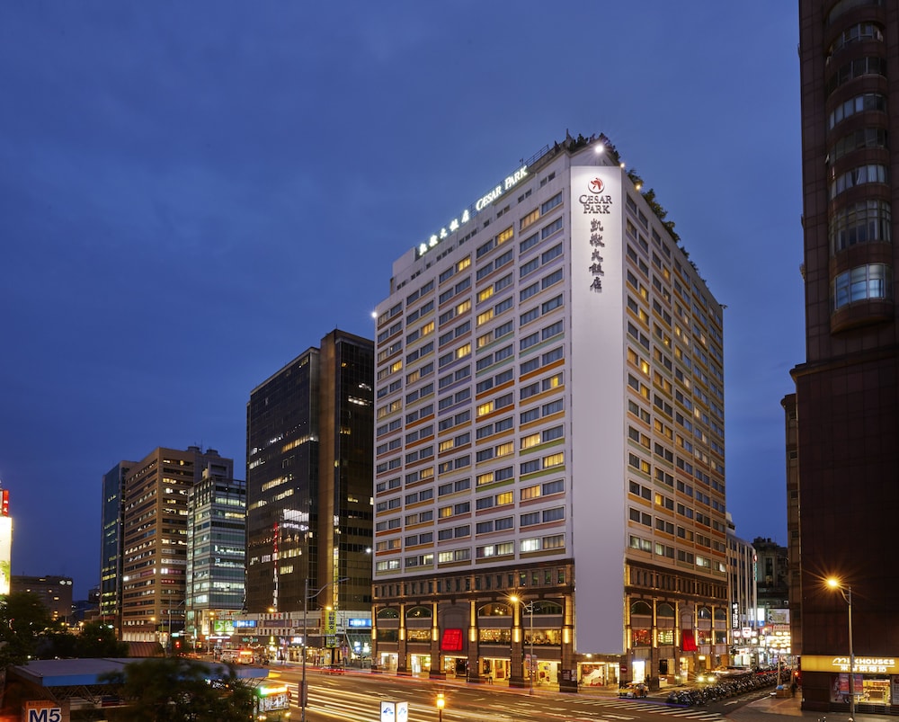 Caesar Park Hotel 3/72