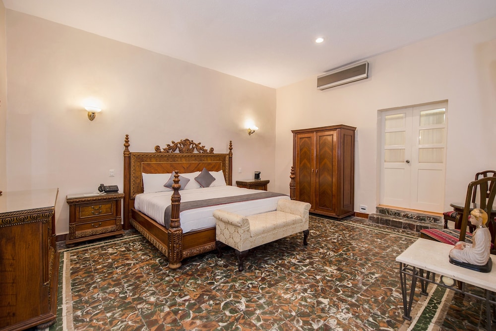 Hotel Senorial 20/50