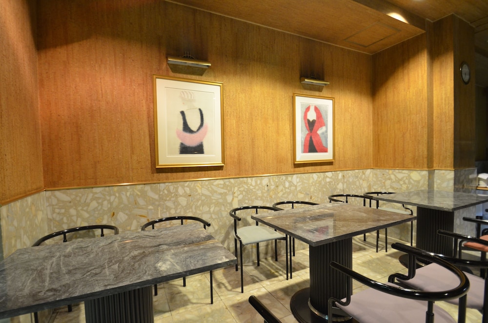 Hotel Select Inn Nagoya Iwakura Ekimae 33/36