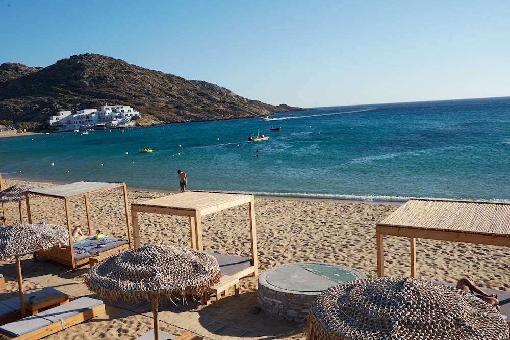 Dionysos Seaside Resort 46/50