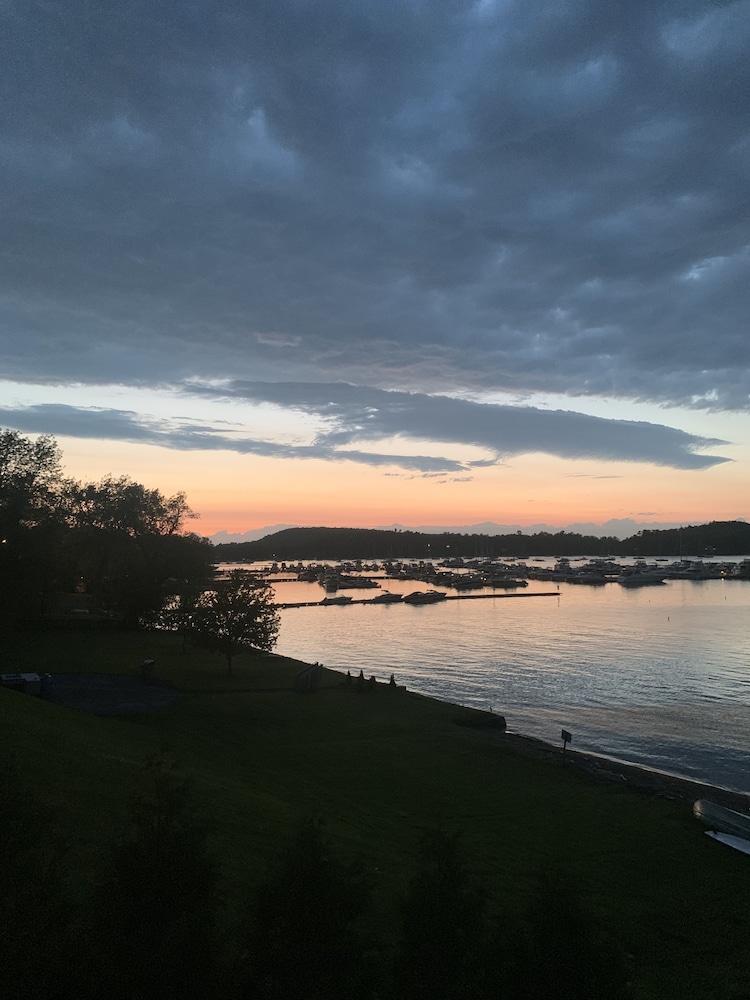 Lakeshore Vermont 86/100