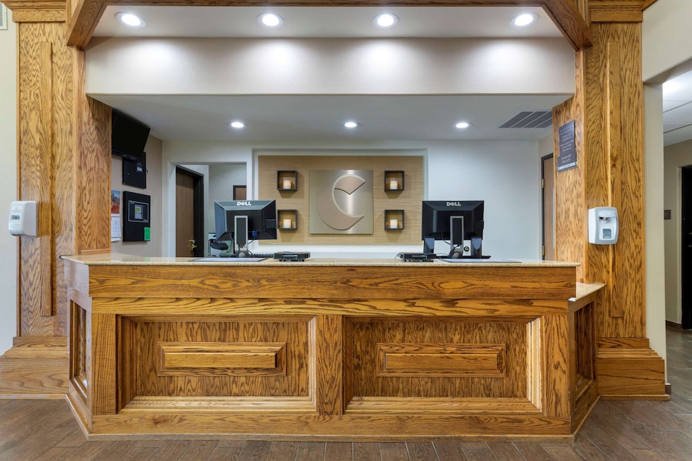 Comfort Inn & Suites Ponca City Near Marland Mansion 3/38