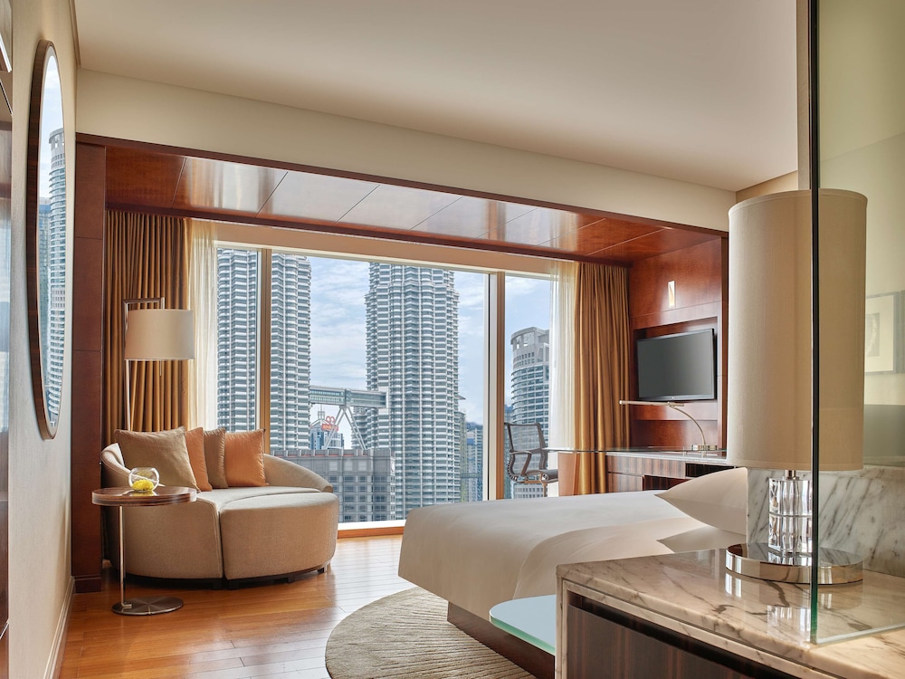 GRAND HYATT KUALA LUMPUR 36/69