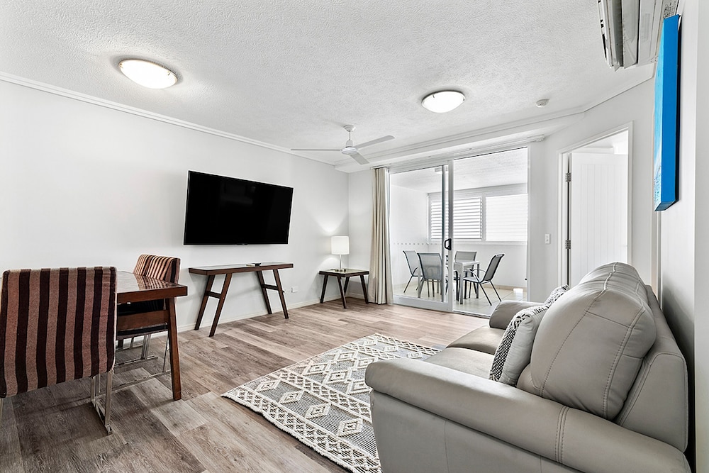 Cairns Central Plaza Apartment Hotel 23/43