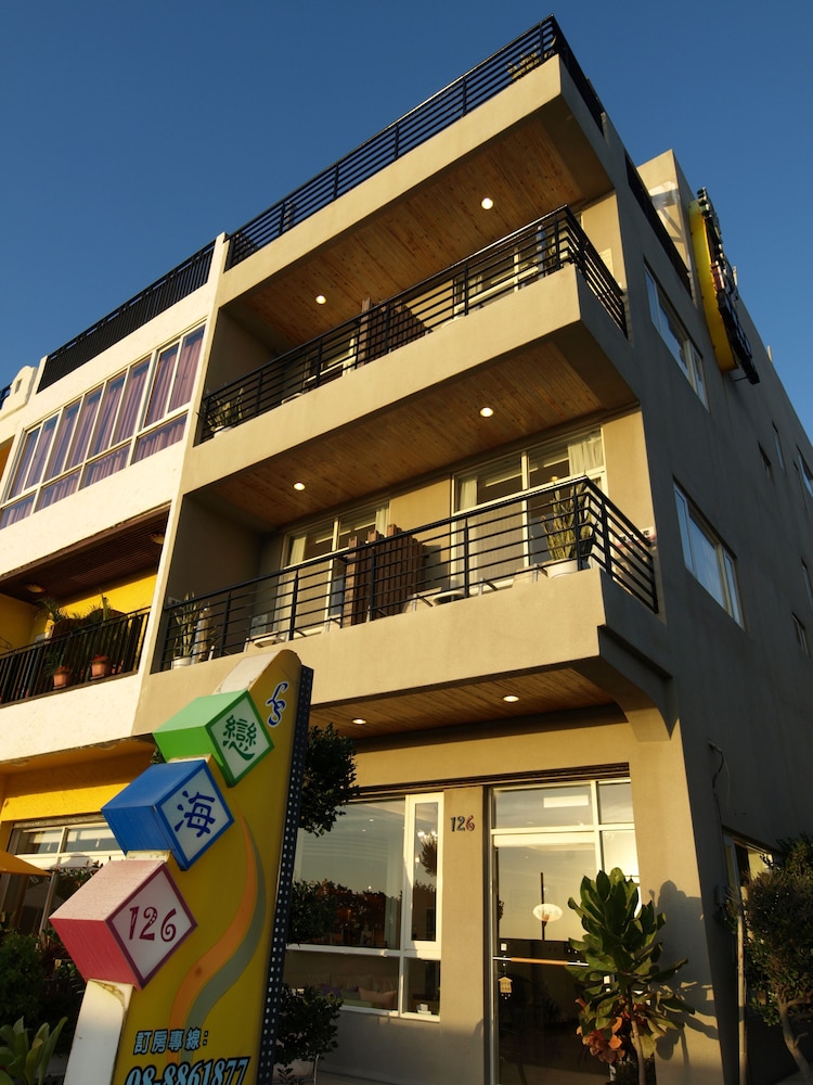 Lovesea 126 House Inn 1/44