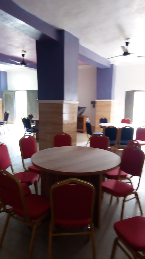 Seadry Suites 22/24