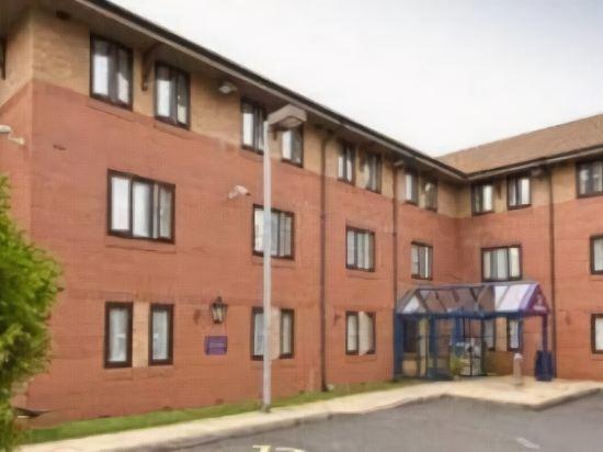 Premier Inn Birmingham City Centre Broad Street 6/32