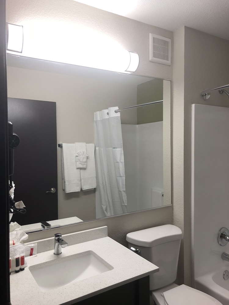 Baymont by Wyndham Phoenix I-10 near 51st Ave 55/55