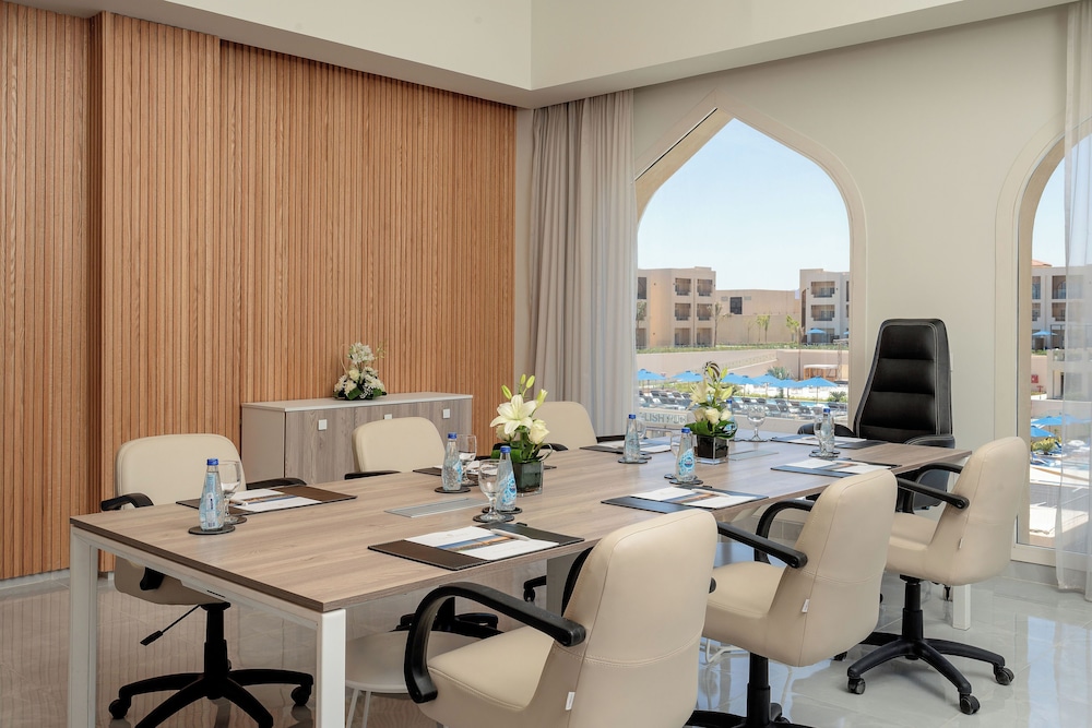 Cleopatra Luxury Resort Sharm Adults Only +16 39/58