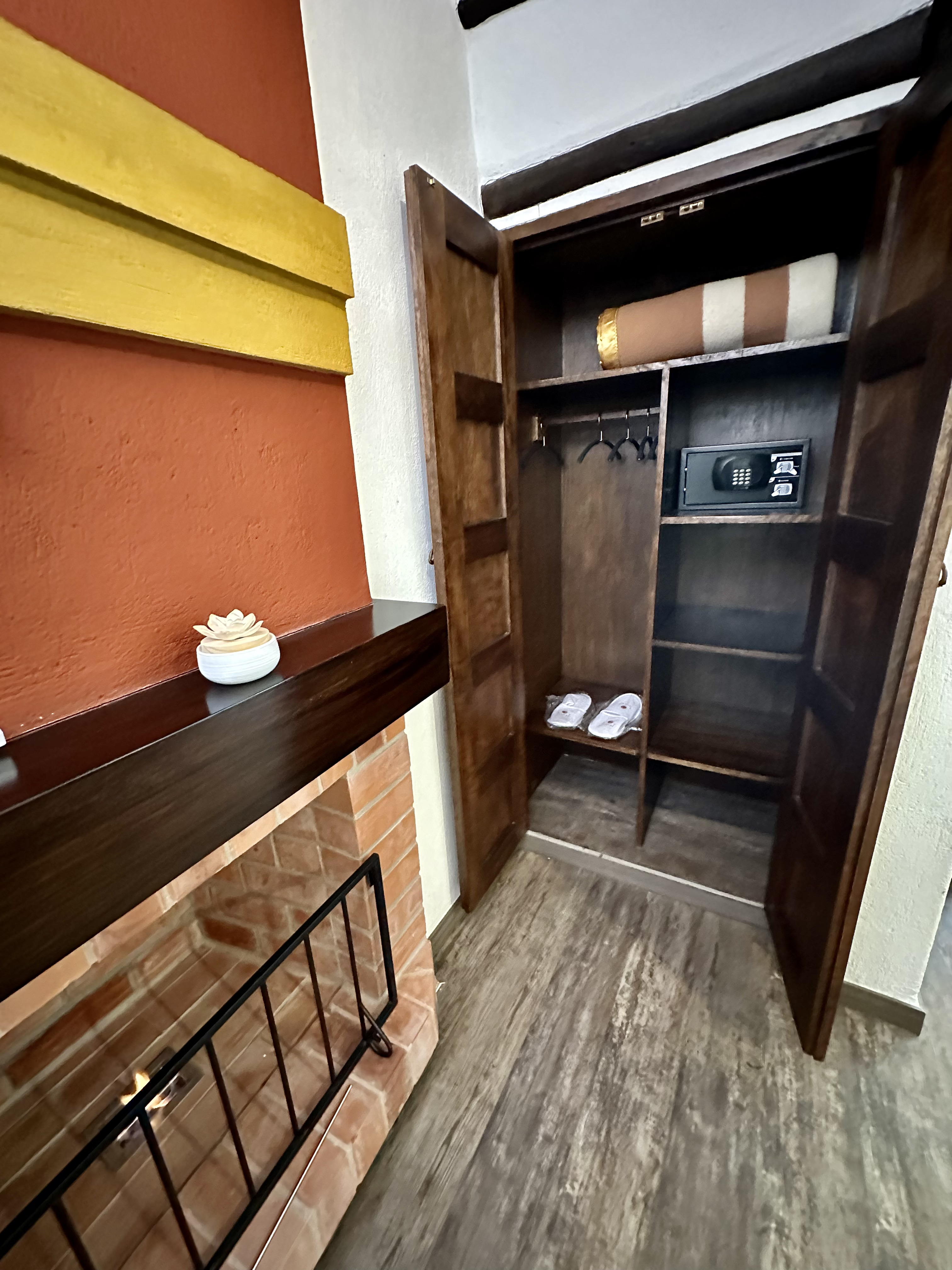 Hatun Inti Boutique 40/51
