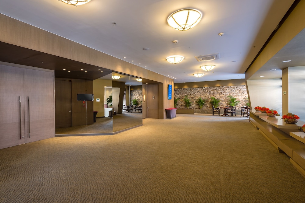 Casa Dann Carlton Hotel & Spa 63/66