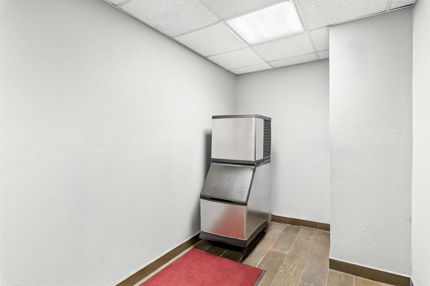 Americas Best Value Inn McMinnville 11/27