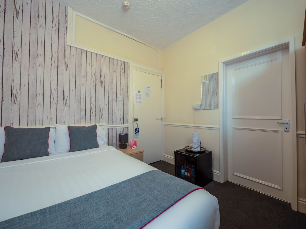 Oyo Pier Hotel Rhyl 11/40