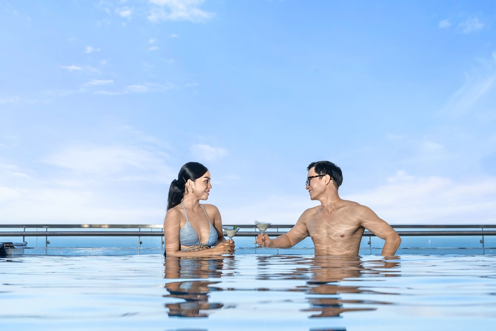 BlueSun Danang Beach Hotel 60/67
