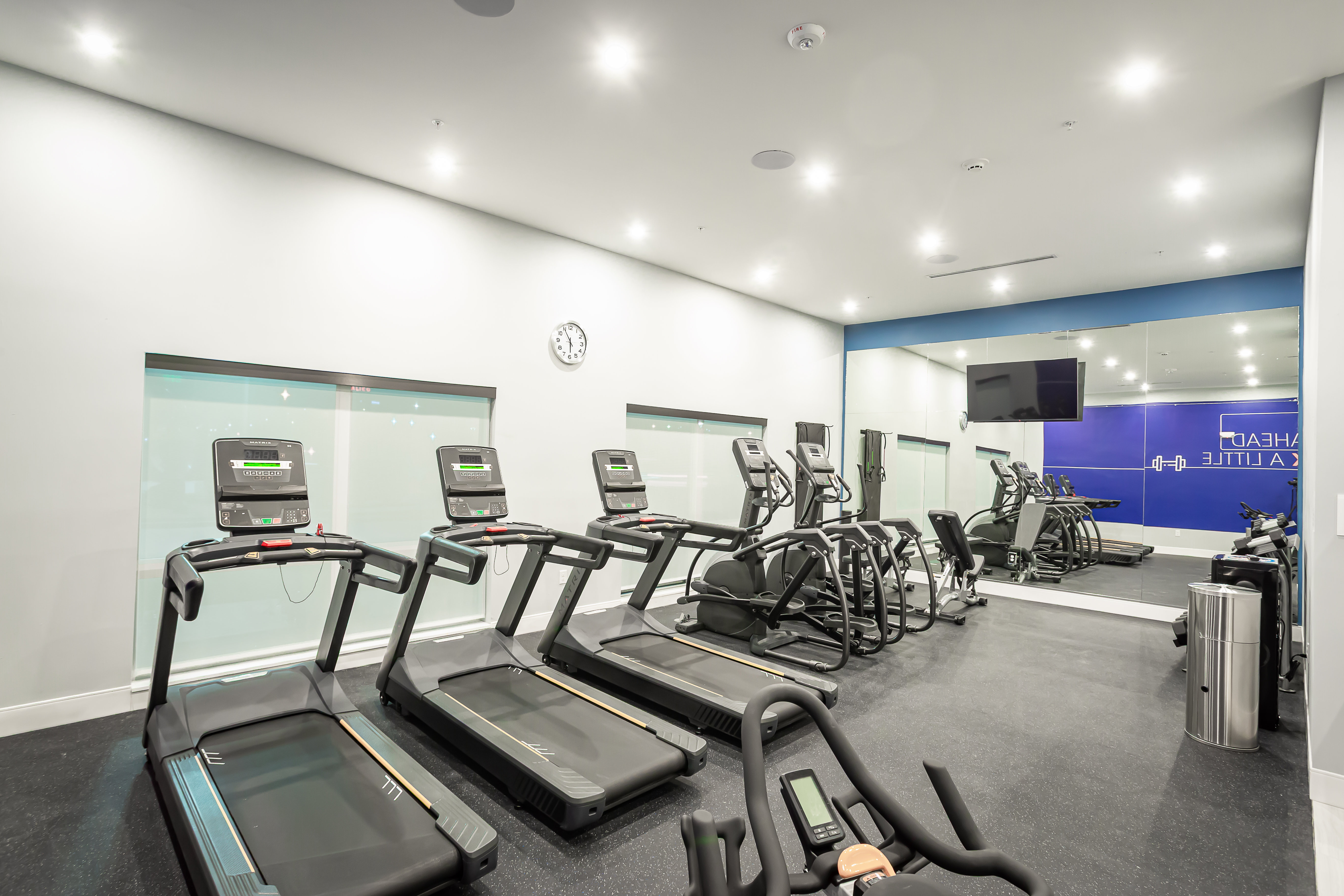 Holiday Inn Express and Suites Waco Downtown by IHG 21/40