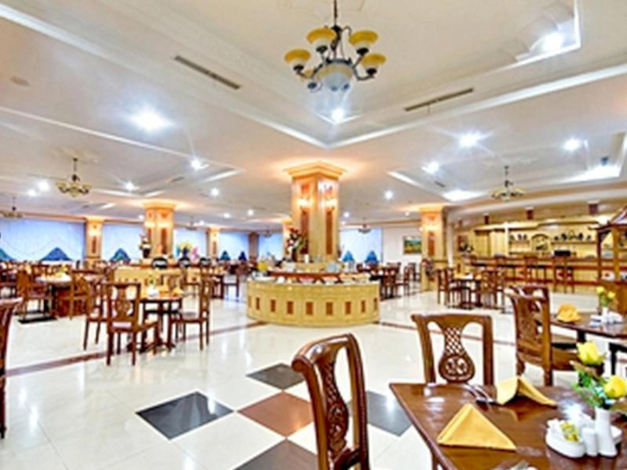 Madani Hotel Medan 17/23