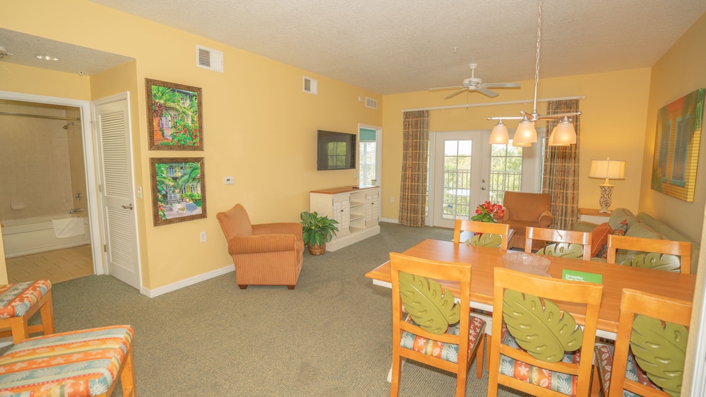 Barefoot Suites 39/69
