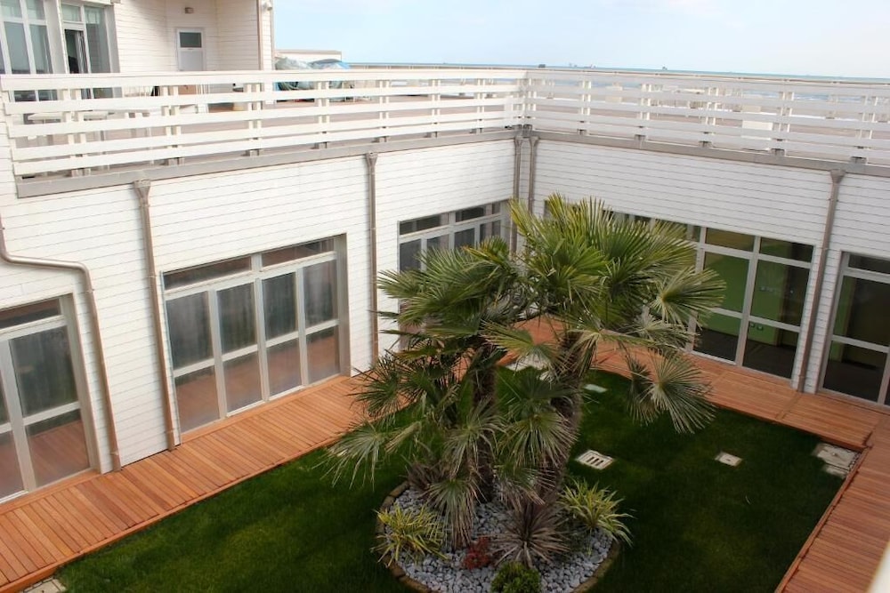 Terme Beach Resort 2/72
