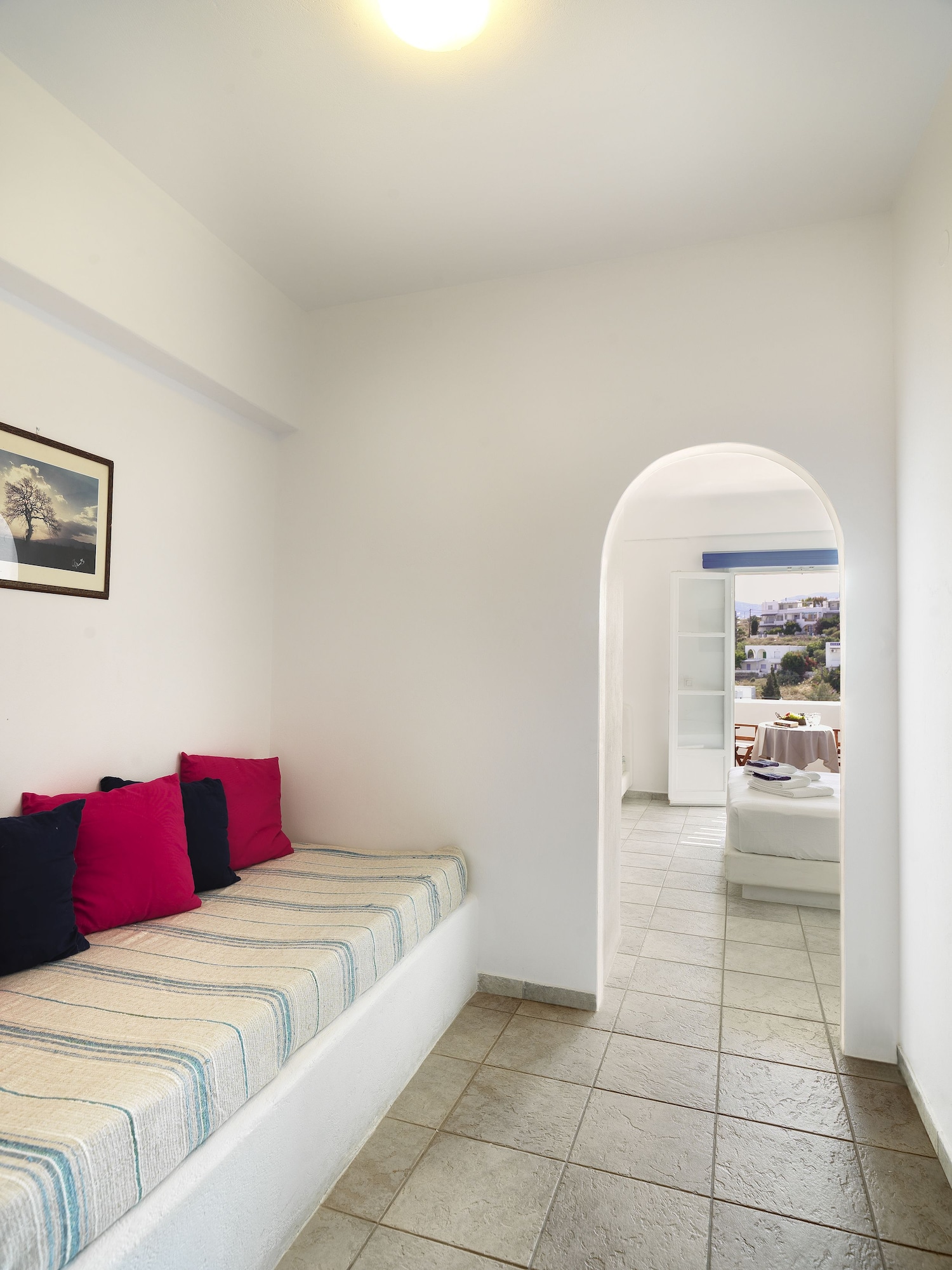 Suite, Queen Bed, Village View