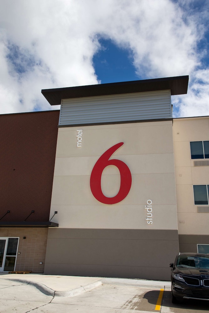 Studio6 North Platte, NE - East in NORTH PLATTE - NE