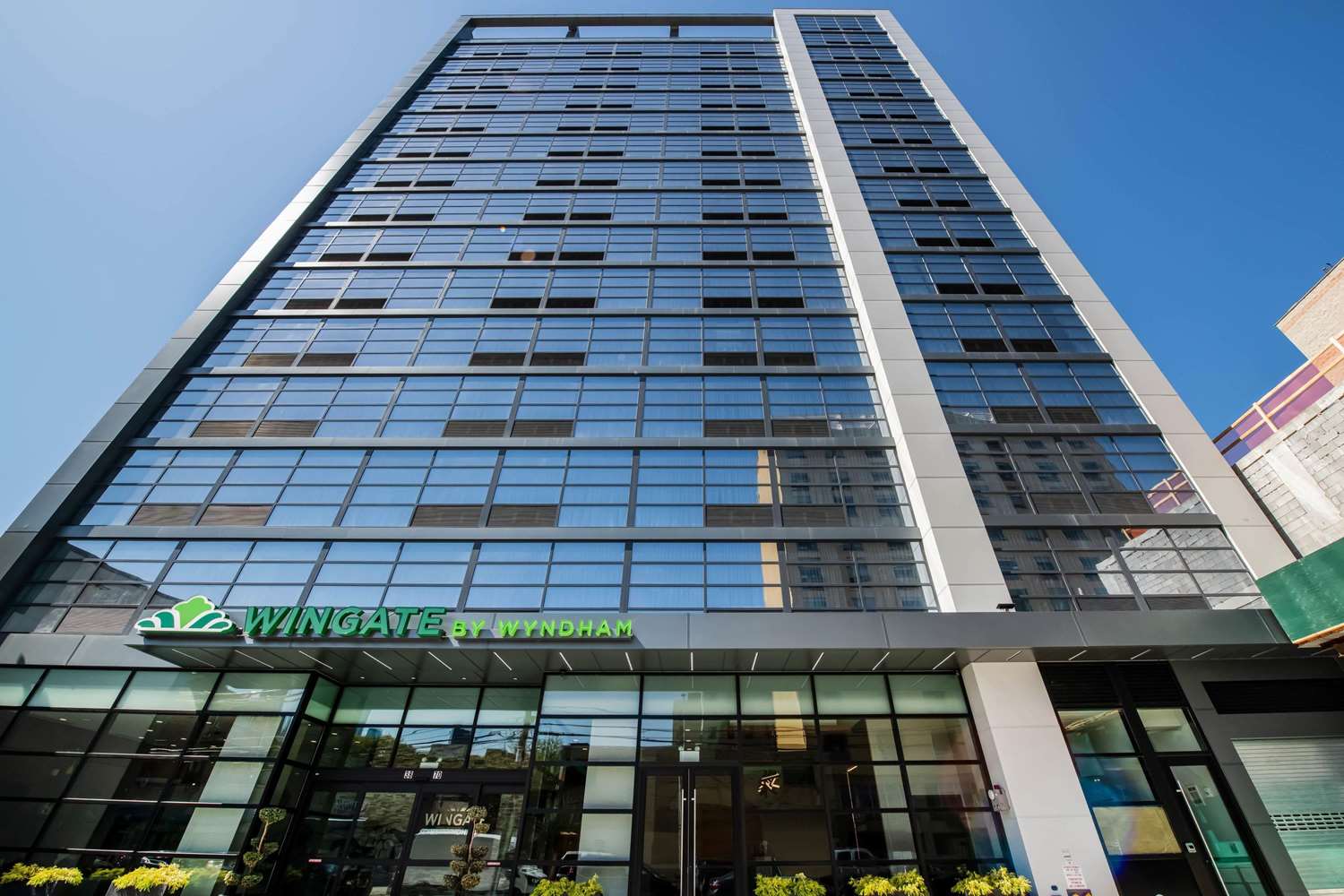 Wingate By Wyndham Long Island City 2/45