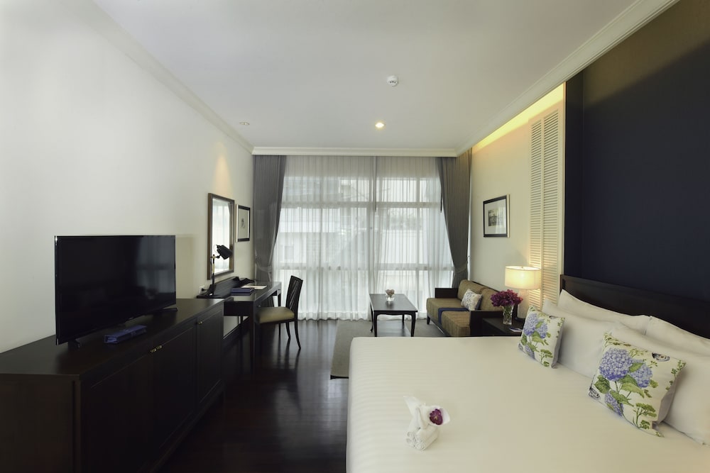 The Rose Residence 24/66