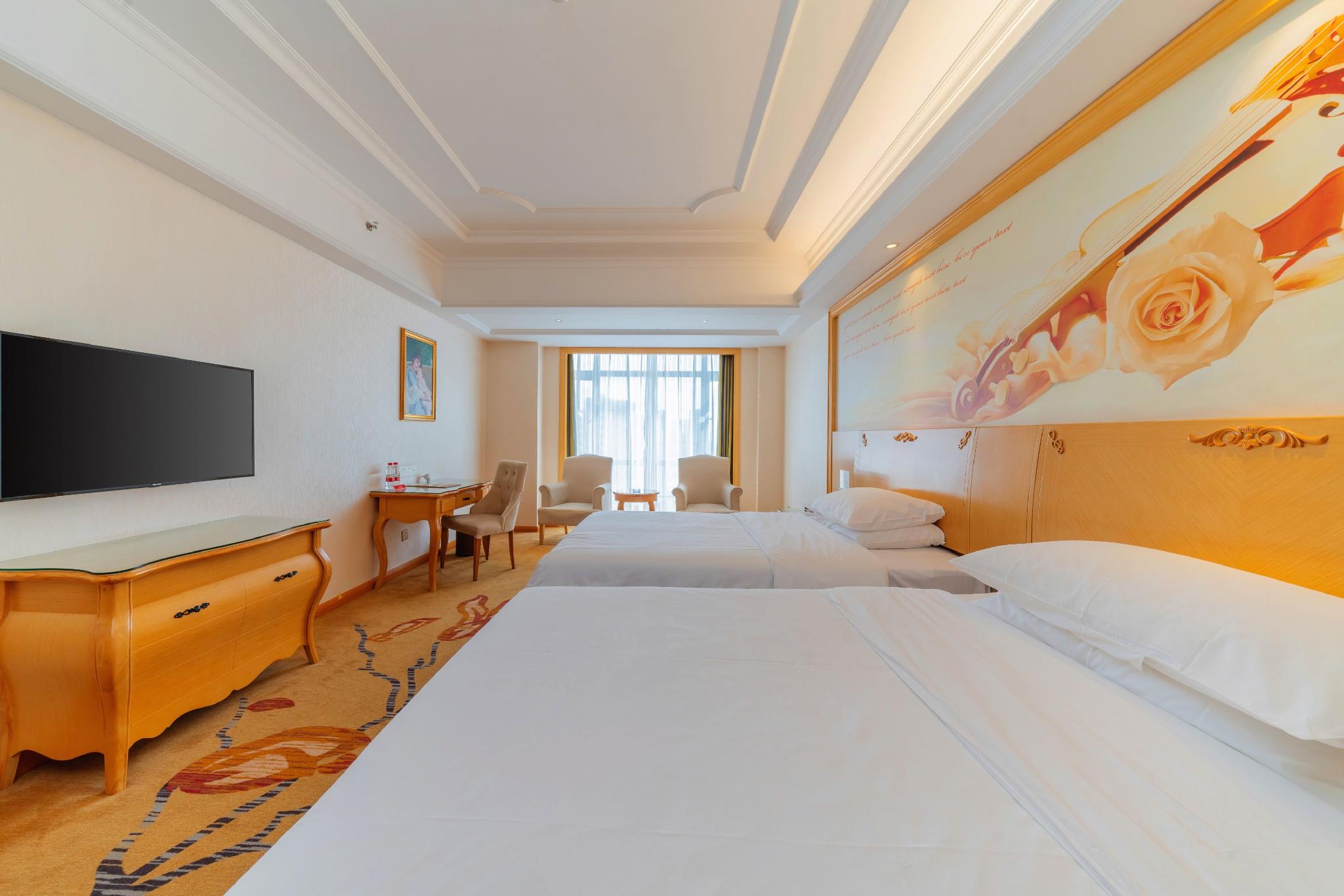 Vienna International Hotel (Huizhou Binhai Park Shop) 16/44