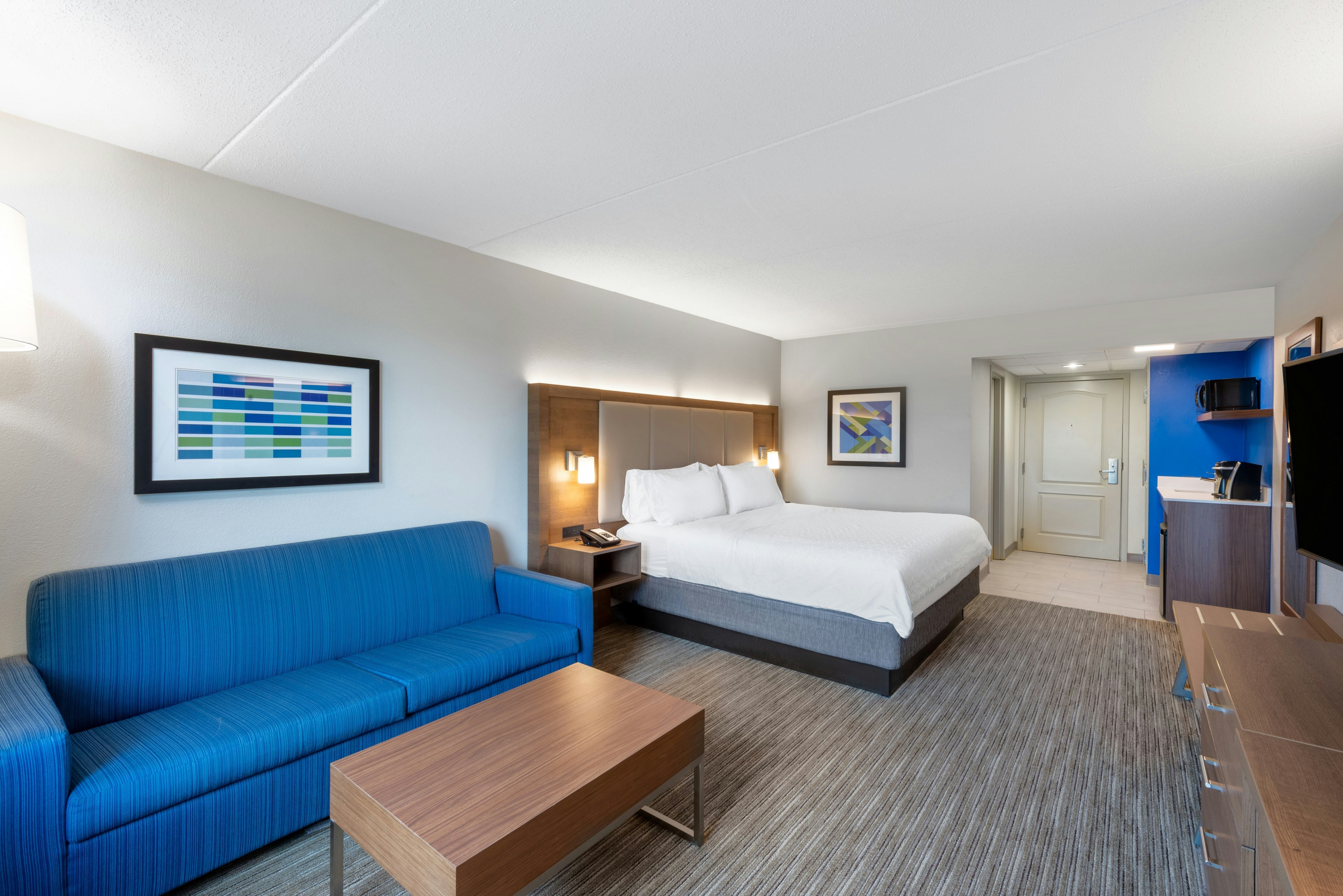 Holiday Inn Express State College Williamsburg Sq 13/48