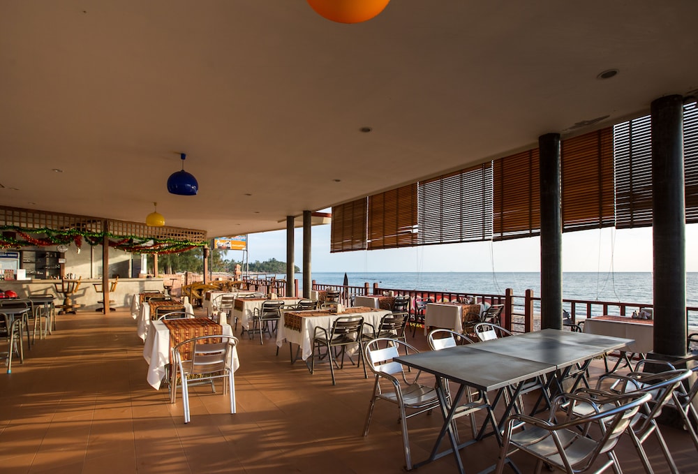 LANTA CASUARINA BEACH RESORT 41/59