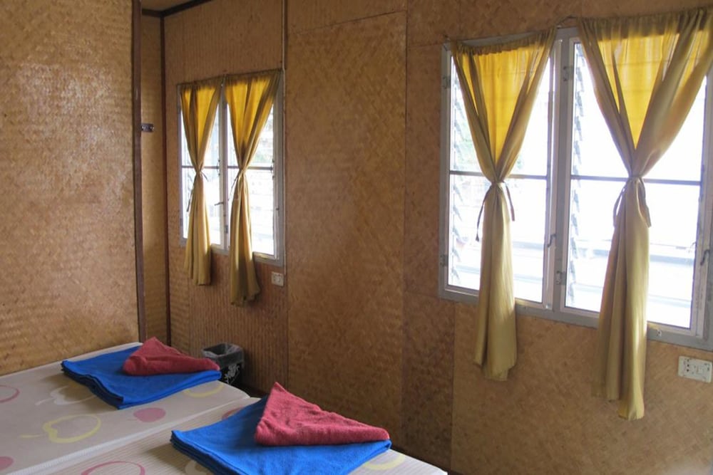 Sugar Cane Guest House 1 18/50