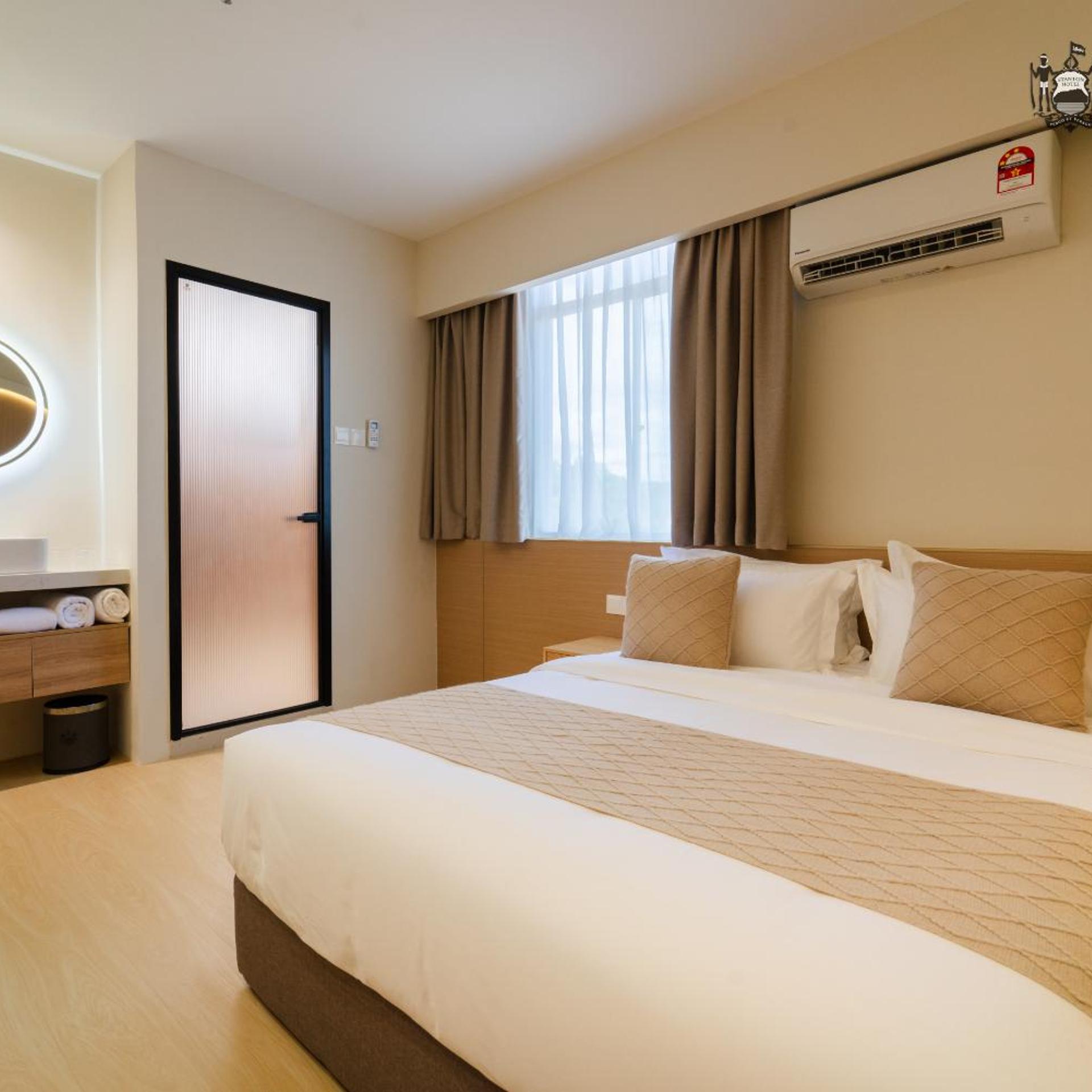 Stanton Gaya Hotel 12/49