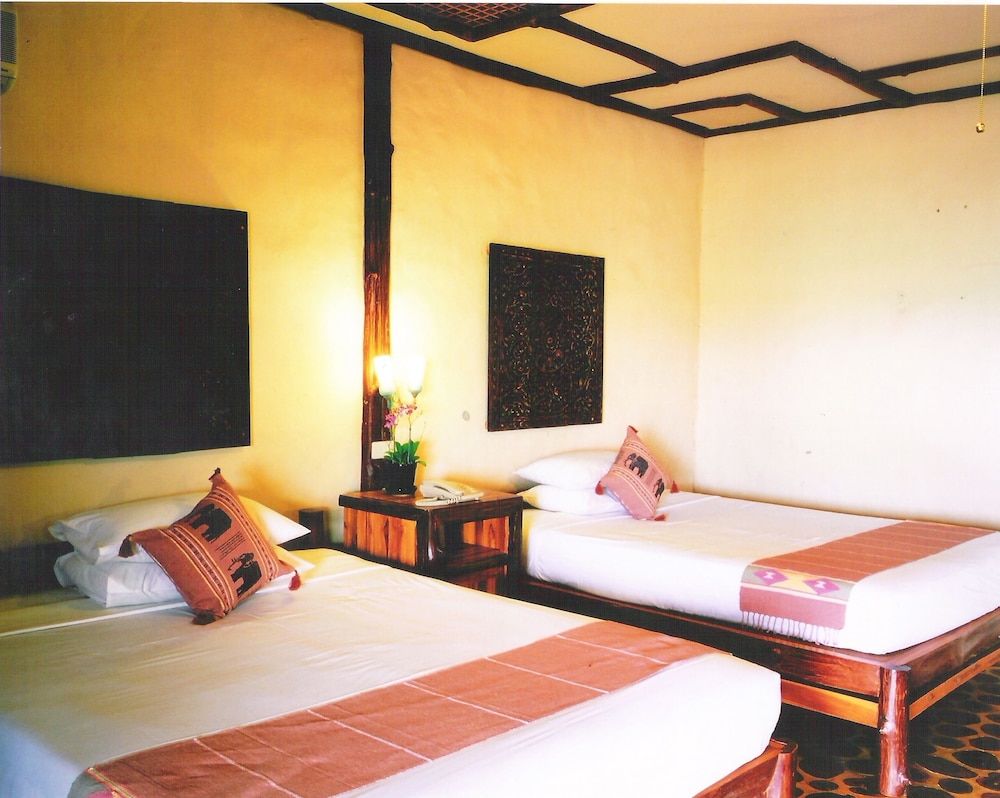 Phu Pha Nam Resort Spa 12/74