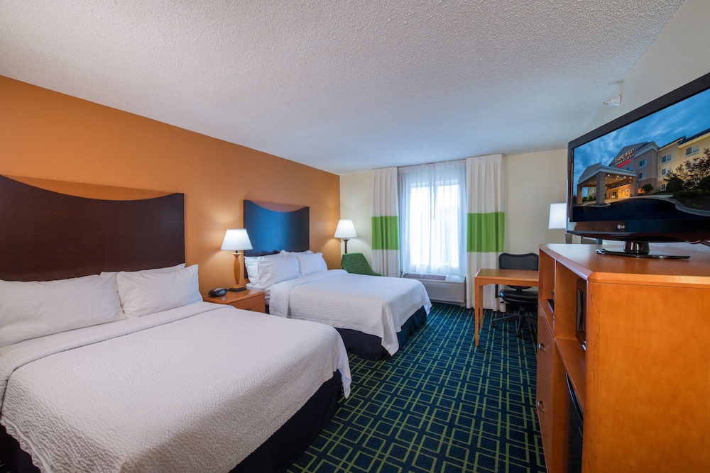 Fairfield Inn And Suites By Marriott Greenwood 15/47