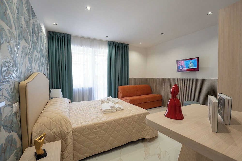 Deluxe, Quadruple, Queen Bed, Annex