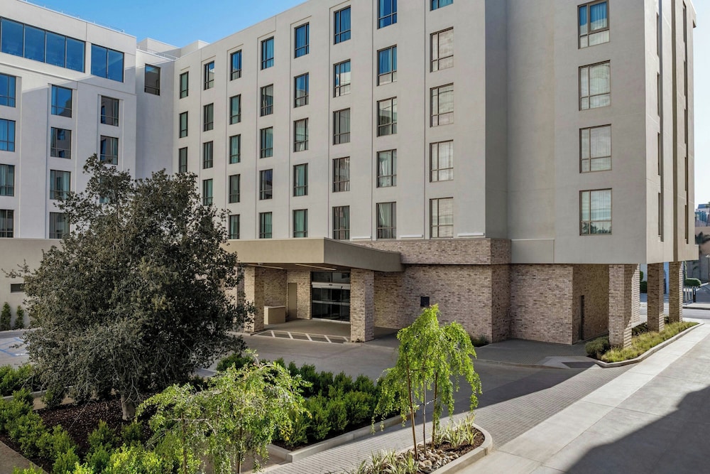 AC Hotel Pasadena 5/48