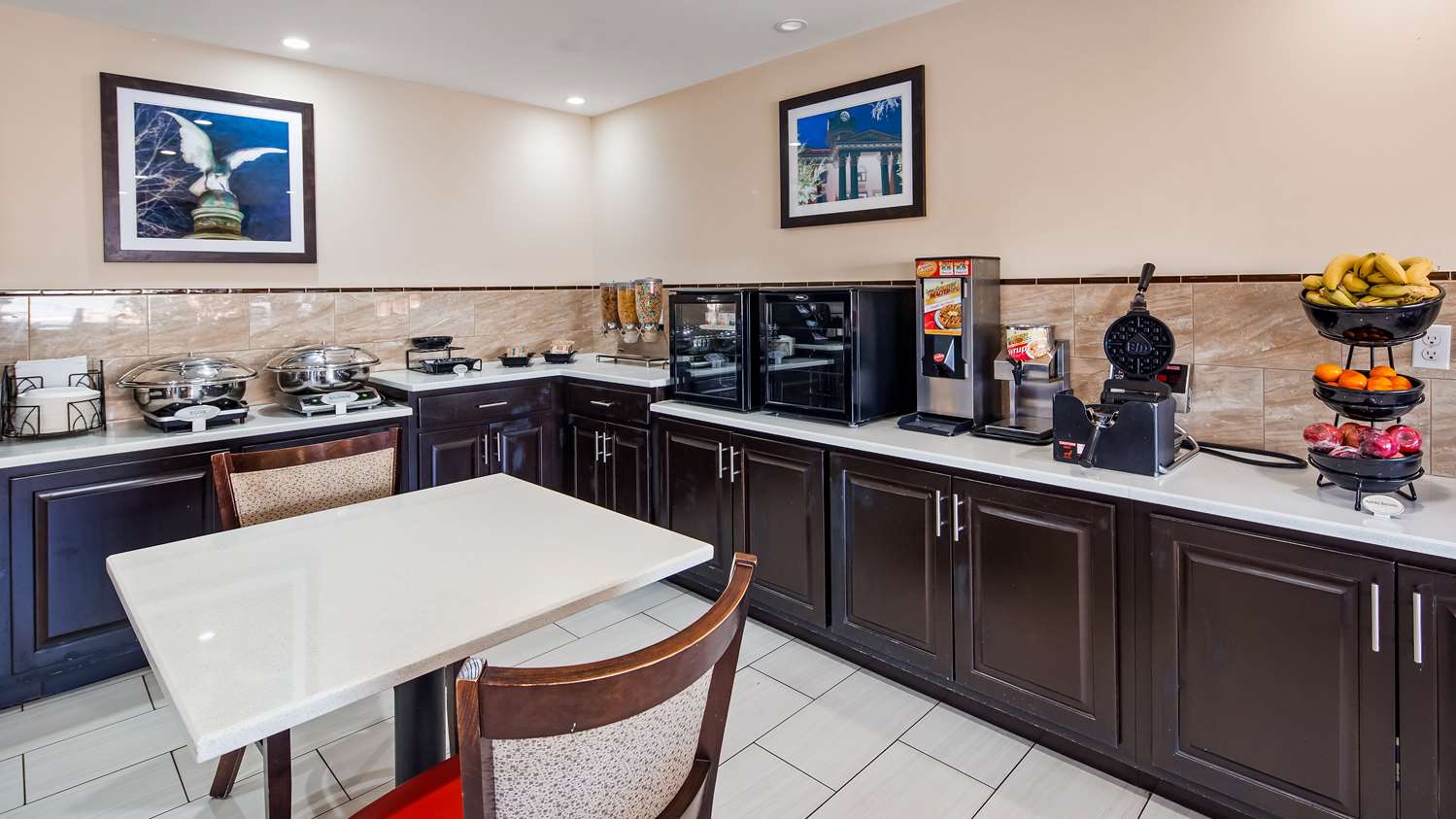 Best Western Murfreesboro 25/26