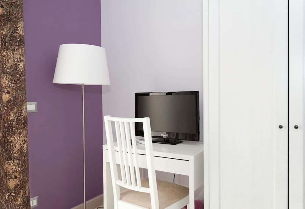Parco Delle Valli Bedrooms 10/14